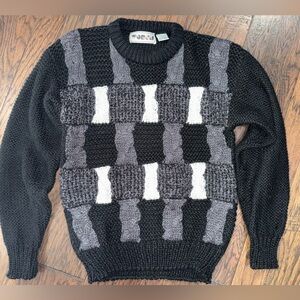 Vintage Forum Black, Gray, White Knit Sweater size Large, Unisex